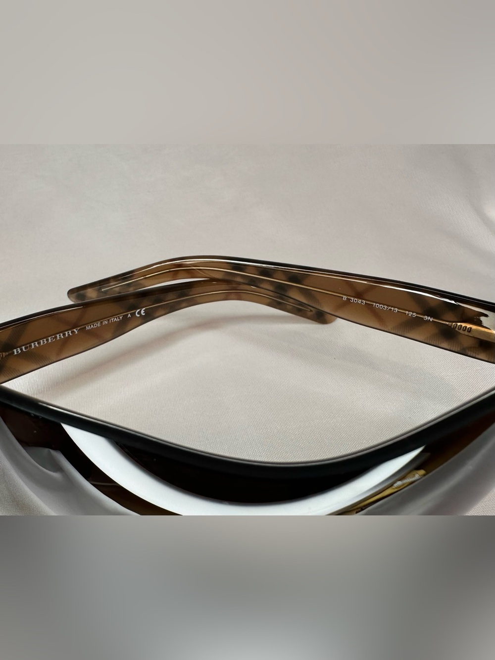 BURBERRY Brown Gradient Shield plaid frame Sunglasses - Picture 3 of 4